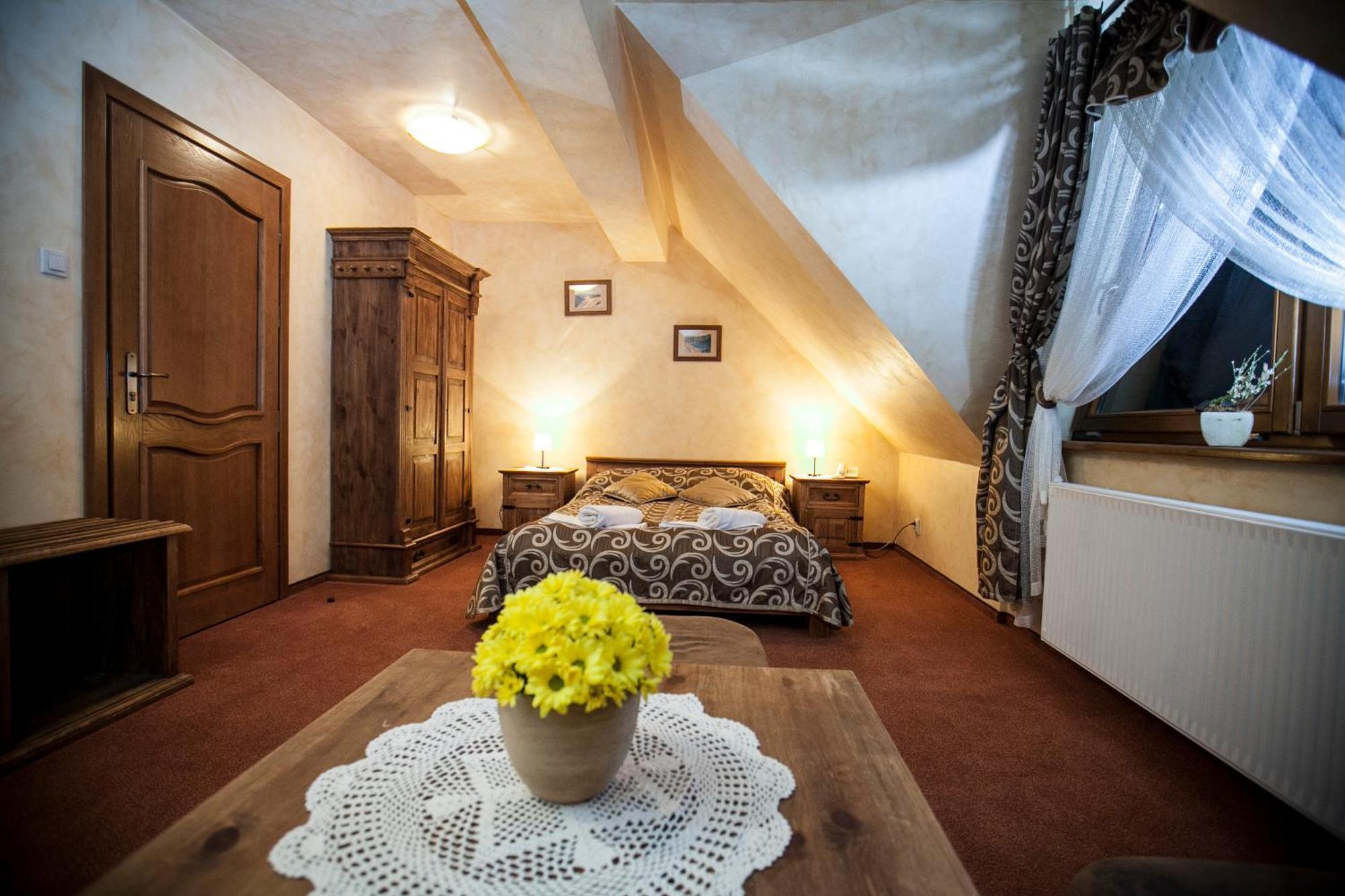 Hotel Dwor Karolowka Zakopane Extérieur photo